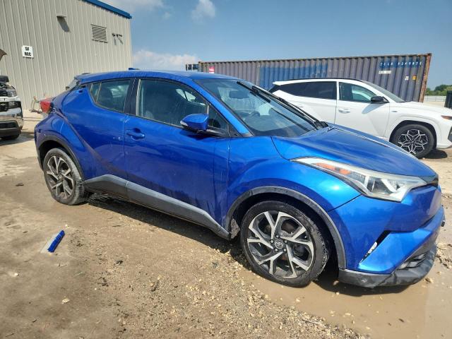 NMTKHMBX6JR021550 - 2018 TOYOTA C-HR XLE BLUE photo 4