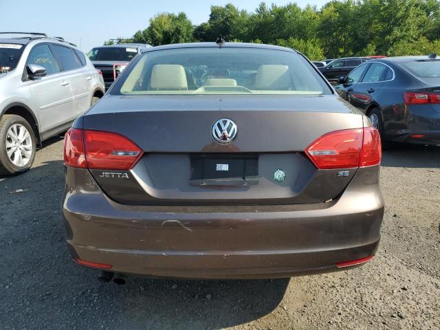 3VWD17AJ2EM410699 - 2014 VOLKSWAGEN JETTA SE TAN photo 6