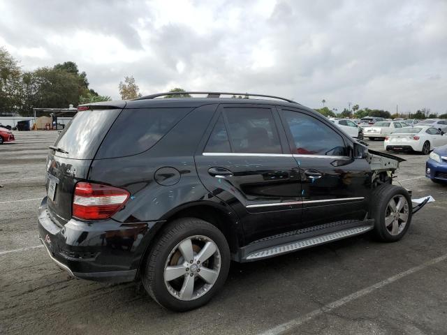 4JGBB8GB7BA729128 - 2011 MERCEDES-BENZ ML 350 4MATIC BLACK photo 3