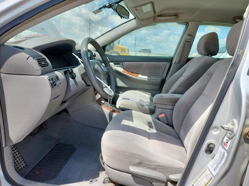 1NXBR32E25Z480353 - 2005 TOYOTA COROLLA CE Silber Foto 7