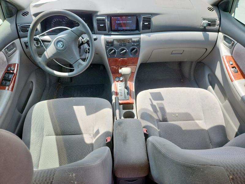 1NXBR32E25Z480353 - 2005 TOYOTA COROLLA CE Silber Foto 8