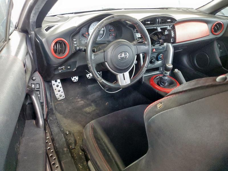 JF1ZNAA11F9700870 - 2015 TOYOTA SCION FR-S ნაცრისფერი ფოტო 8