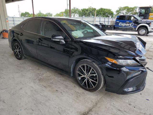 4T1G11AK8PU757888 - 2023 TOYOTA CAMRY SE NIGHT SHADE BLACK photo 4