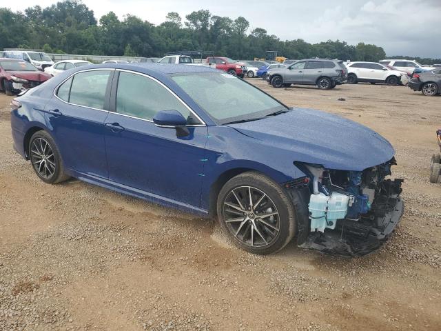 4T1T11AK2RU235565 - 2024 TOYOTA CAMRY SE NIGHT SHADE BLUE photo 4