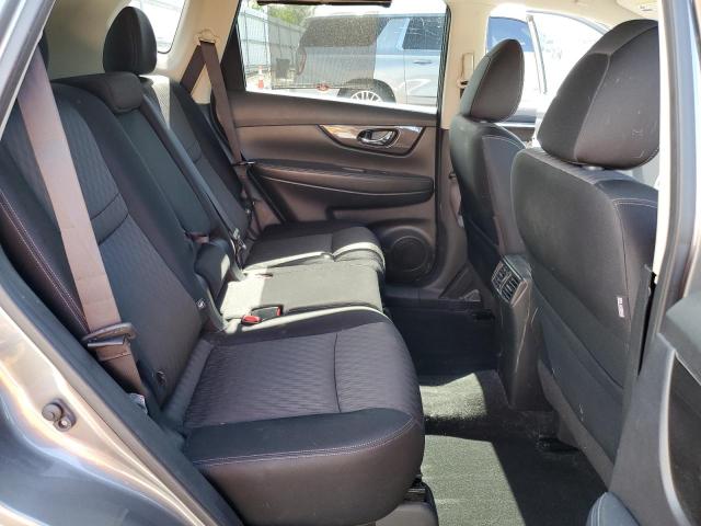 JN8AT2MV6JW346988 - 2018 NISSAN ROGUE S GRAY photo 11