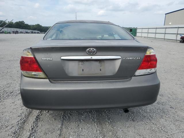 4T1BE32K95U989325 - 2005 TOYOTA CAMRY LE GRAY photo 6
