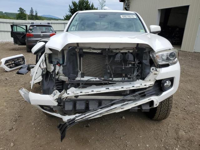 3TMCZ5AN4JM188062 - 2018 TOYOTA TACOMA DOUBLE CAB 白色 照片 5