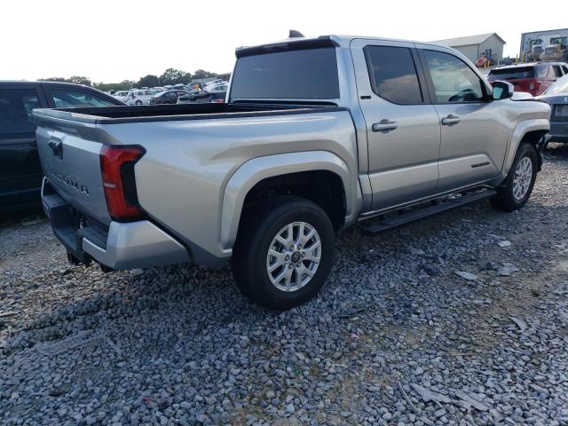 3TYKB5FN8ST017443 - 2025 TOYOTA TACOMA DOUBLE CAB ვერცხლისფერი ფოტო 3