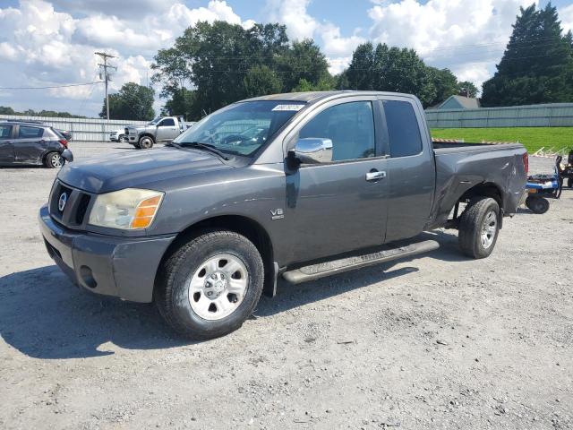 2004 NISSAN TITAN XE, 
