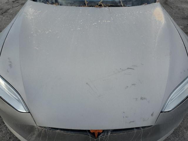 5YJSA1E22JF294932 - 2018 TESLA MODEL S Մոխրագույն լուսանկար 11