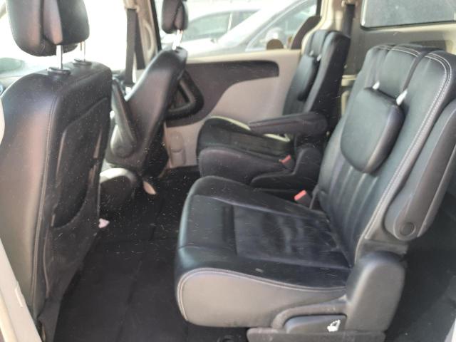 2C4RC1BG4FR726330 - 2015 CHRYSLER TOWN & COU TOURING WHITE photo 11