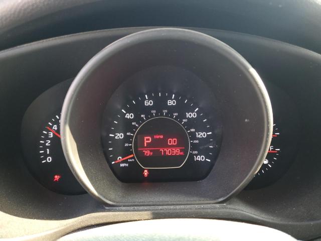 KNDJN2A2XJ7545066 - 2018 KIA SOUL SILVER photo 9