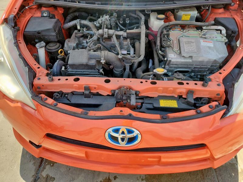 JTDKDTB33C1001471 - 2012 TOYOTA PRIUS C ORANGE photo 11