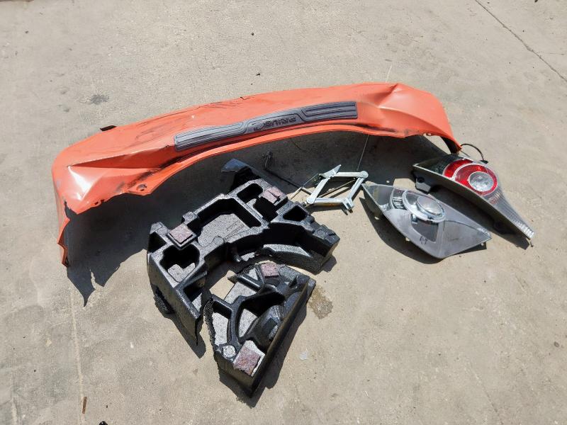 JTDKDTB33C1001471 - 2012 TOYOTA PRIUS C ORANGE photo 12