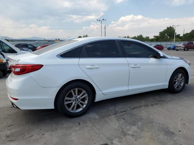 5NPE24AF5GH376376 - 2016 HYUNDAI SONATA SE WHITE photo 3