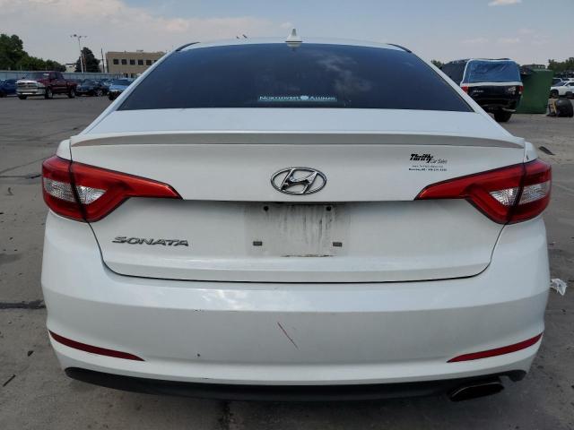 5NPE24AF5GH376376 - 2016 HYUNDAI SONATA SE WHITE photo 6