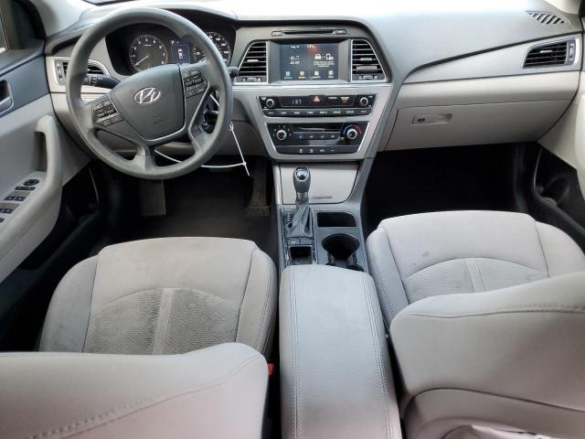 5NPE24AF5GH376376 - 2016 HYUNDAI SONATA SE WHITE photo 8