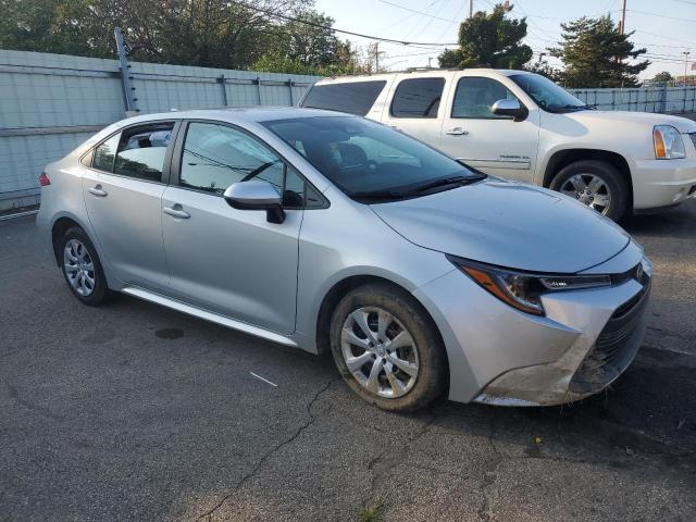5YFB4MDE4PP062639 - 2023 TOYOTA COROLLA LE SILVER photo 4
