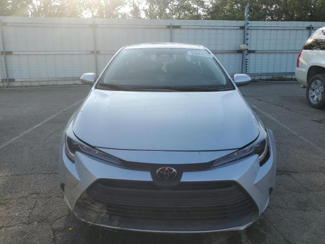 5YFB4MDE4PP062639 - 2023 TOYOTA COROLLA LE SILVER photo 5