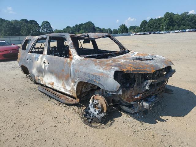 JTEMU5JR4N6047208 - 2022 TOYOTA 4RUNNER SR5/SR5 PREMIUM Verbrannt Foto 4