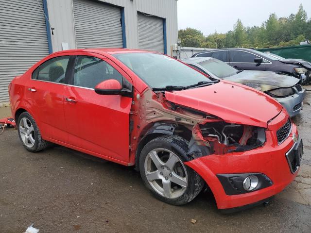 1G1JE5SB8F4207800 - 2015 CHEVROLET SONIC LTZ RED photo 4