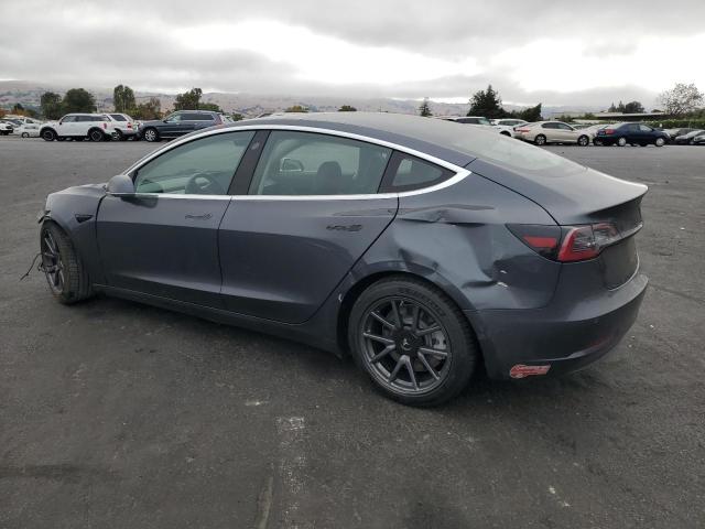 5YJ3E1EA2JF045577 - 2018 TESLA MODEL 3 Graphite photo 2