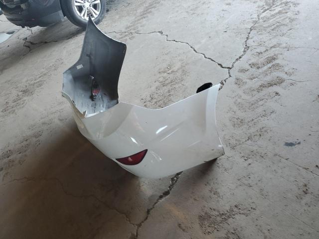 KMHCT4AE3GU965360 - 2016 HYUNDAI ACCENT SE თეთრი ფოტო 12