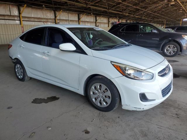 KMHCT4AE3GU965360 - 2016 HYUNDAI ACCENT SE თეთრი ფოტო 4