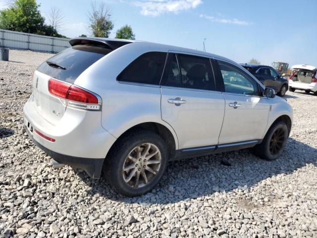 2LMDJ6JKXDBL24739 - 2013 LINCOLN MKX SILVER photo 3