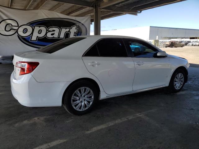 4T1BF1FK9CU577754 - 2012 TOYOTA CAMRY BASE WHITE photo 3