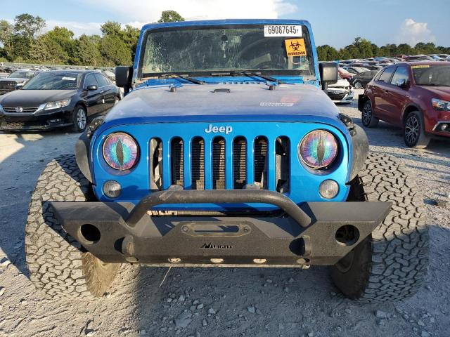 1C4BJWDG2FL572128 - 2015 JEEP WRANGLER UNLIMITED SPORT BLUE photo 5