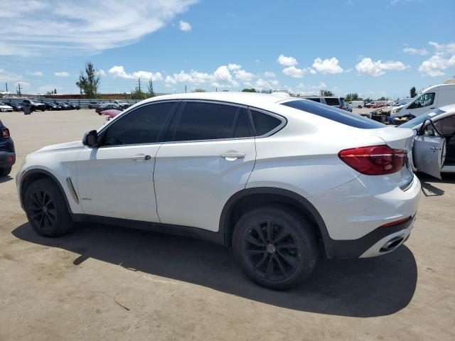 5UXKU2C5XJ0X48819 - 2018 BMW X6 XDRIVE35I WHITE photo 2