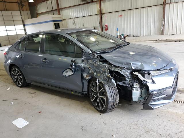 JTDP4RCEXLJ037988 - 2020 TOYOTA COROLLA SE GRAY photo 4