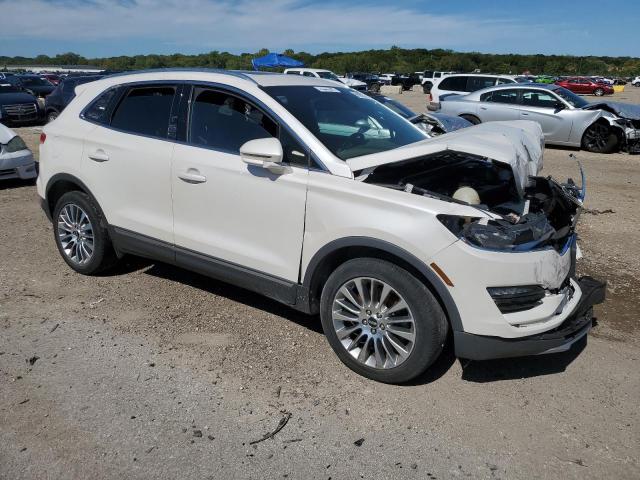 5LMCJ3D90HUL58068 - 2017 LINCOLN MKC RESERVE WHITE photo 4