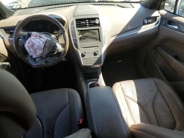 5LMCJ3D90HUL58068 - 2017 LINCOLN MKC RESERVE WHITE photo 8