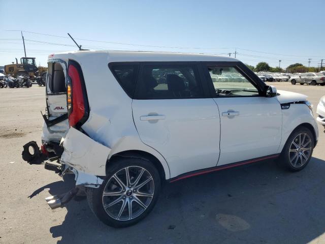 KNDJX3AA0J7545813 - 2018 KIA SOUL ! WHITE photo 3