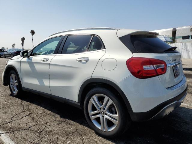 WDCTG4EB5JJ457757 - 2018 MERCEDES-BENZ GLA 250 Beyaz fotoğraf 2