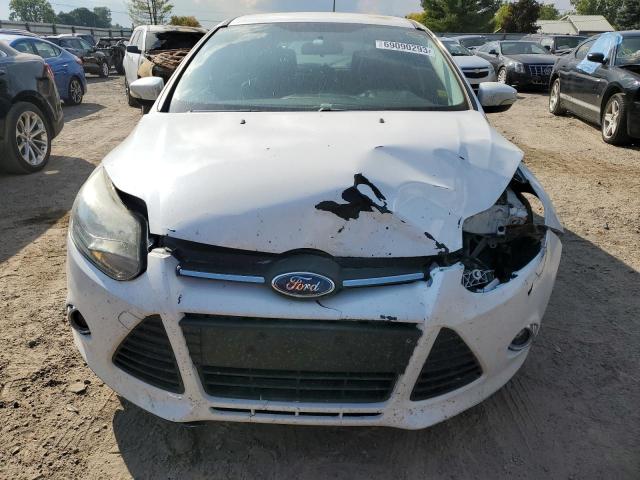 1FADP3N29DL233412 - 2013 FORD FOCUS TITANIUM WHITE photo 5