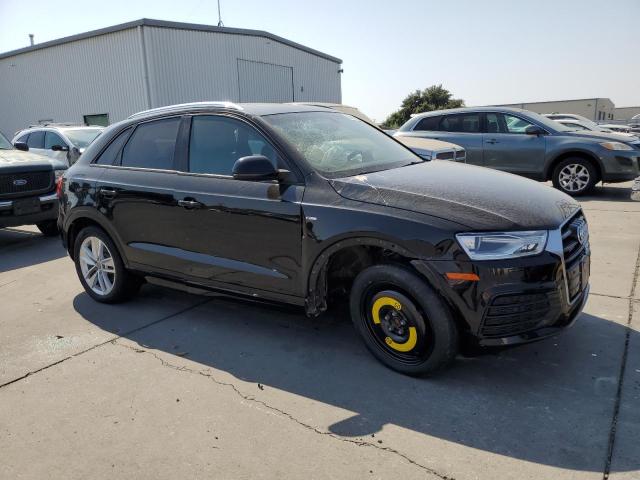 WA1ECCFS2JR025934 - 2018 AUDI Q3 PREMIUM BLACK photo 4