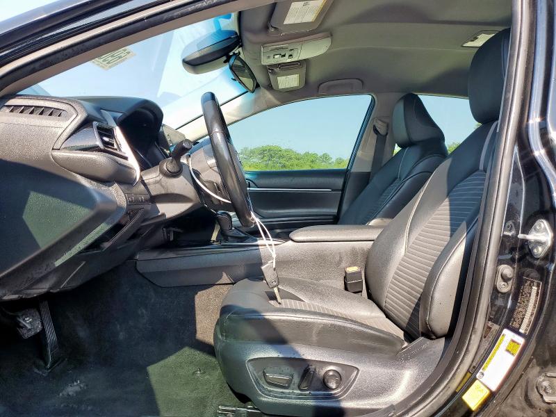 4T1G11AK2NU695689 - 2022 TOYOTA CAMRY SE შავი ფოტო 7