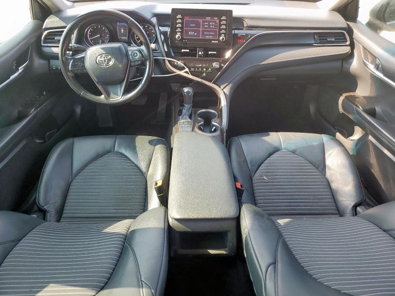 4T1G11AK2NU695689 - 2022 TOYOTA CAMRY SE შავი ფოტო 8