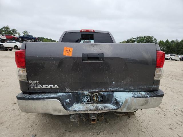 5TFRM5F11BX025511 - 2011 TOYOTA TUNDRA DOUBLE CAB SR5 GRAY photo 6