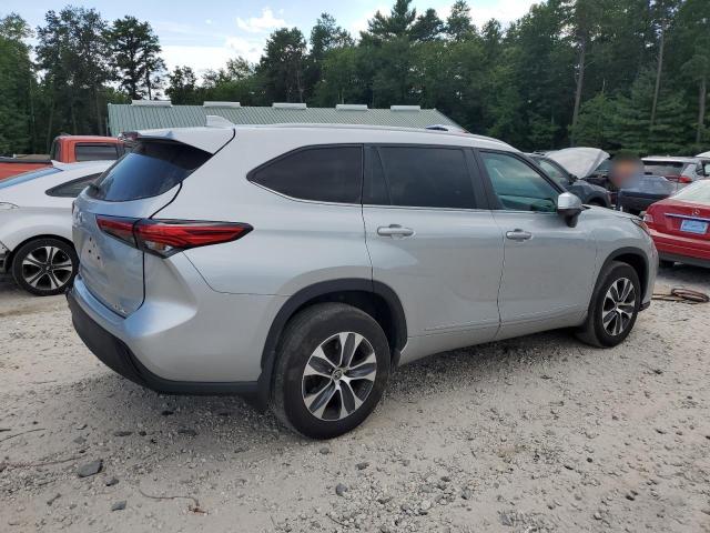 5TDKDRBH7PS521602 - 2023 TOYOTA HIGHLANDER L 银色 照片 3