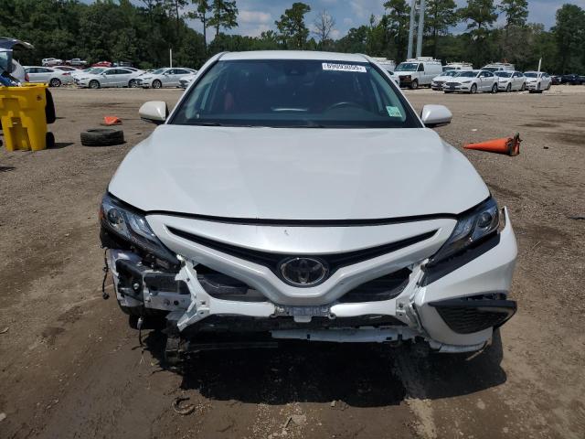 4T1K61AK3PU739469 - 2023 TOYOTA CAMRY XSE WHITE photo 5