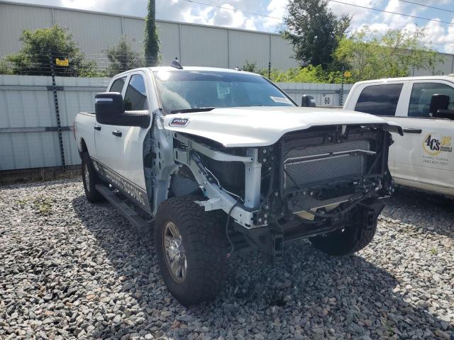 3C6UR5CL5RG305911 - 2024 RAM 2500 TRADESMAN თეთრი ფოტო 4