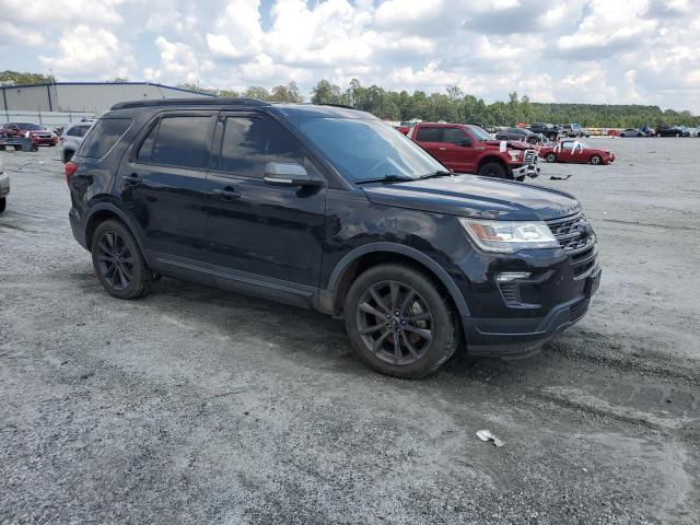 1FM5K7D83KGB40123 - 2019 FORD EXPLORER XLT Սև լուսանկար 4