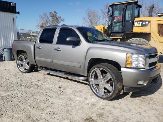 2GCEC13J971516749 - 2007 CHEVROLET SILVERADO C1500 CREW CAB GRAY photo 4