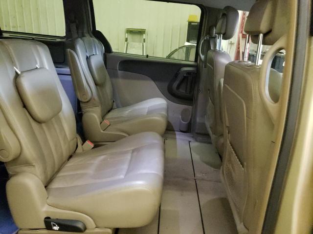 2A4RR8DG9BR617855 - 2011 CHRYSLER TOWN & COU TOURING L GOLD photo 11