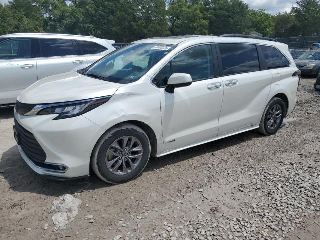 2021 TOYOTA SIENNA XLE, 