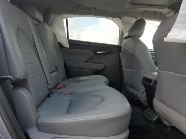 5TDGZRAH2MS085584 - 2021 TOYOTA HIGHLANDER XLE BLUE photo 11